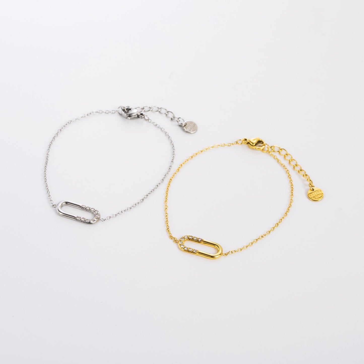 Bracelet ajustable en acier inoxydable - Pendentif Ovale Strass - or & argent